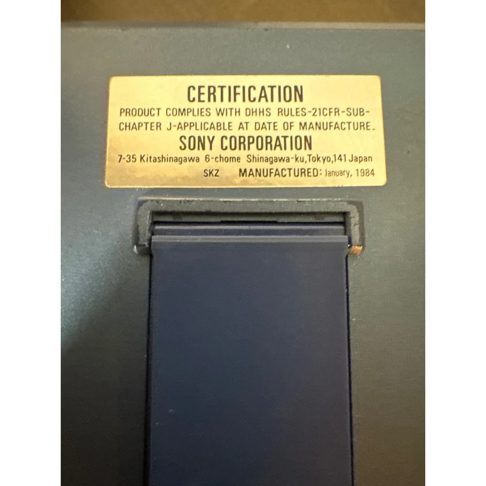 Vintage 1984 Sony Watchman FD-20A Blue Portable B&W TV with Case Made in Japan